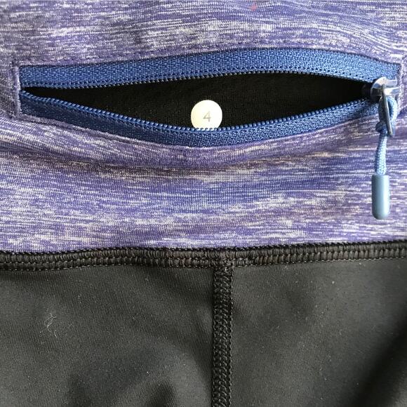 Lululemon Run Crops Leggings Size 4 Blue Wee Stripe Cropped Pants Gym Yoga - Picture 3 of 11